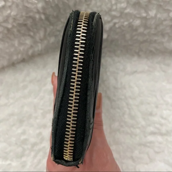 SOLD - PRADA NAPPA GAUFRE LEATHER ZIP AROUND WALLET NERO BLACK - Picture 5 of 11